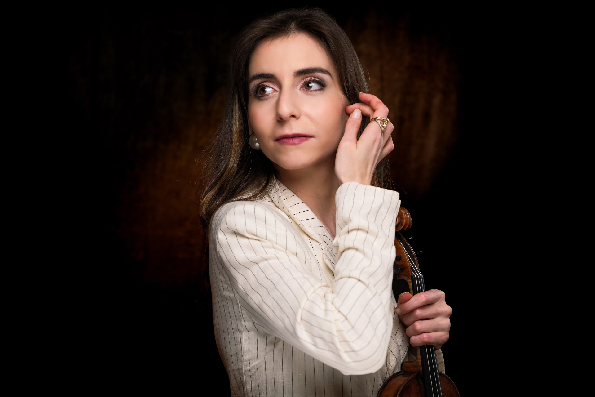 Diana Adamyan, Violin